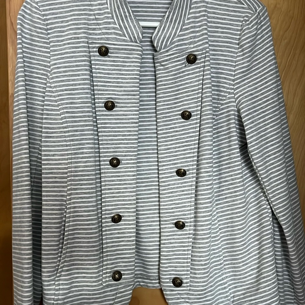 Tommy Hilfiger cotton blazer with pockets. Can be casual or dress casual. Grey